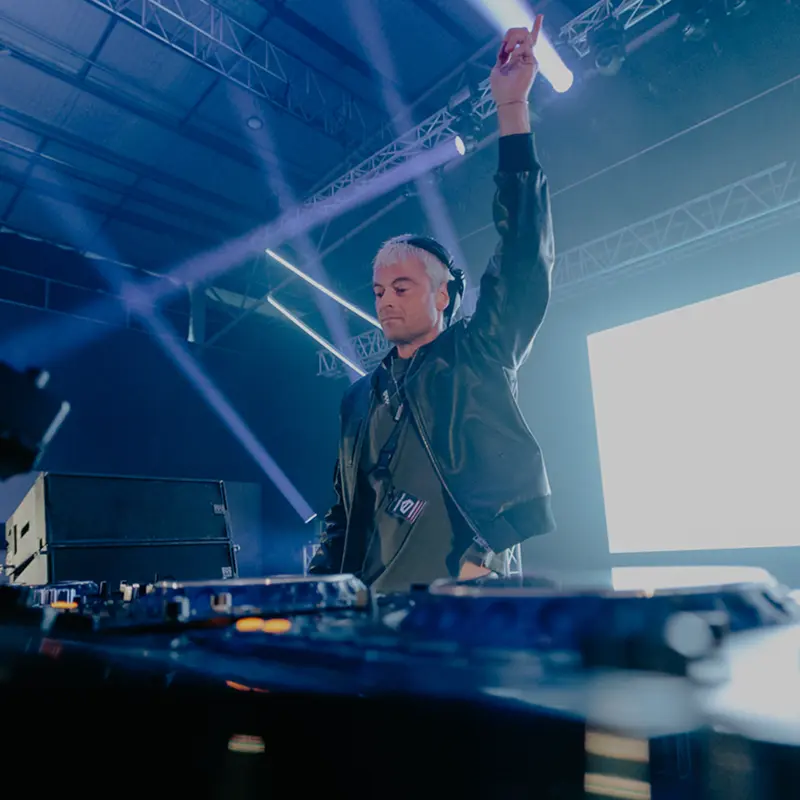 ​​​​Tim Phin​​​​